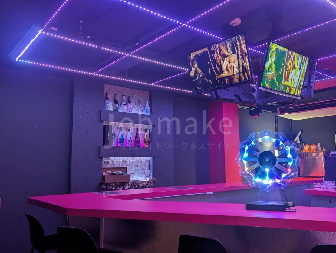 ガールズバーCafe＆Bar Lilas（カフェアンドバーリラ）のバイト求人用画像1